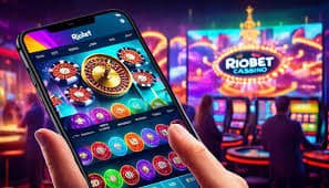 Perbandingan antarmuka aplikasi native dan browser web kodaltoto pada perangkat mobile